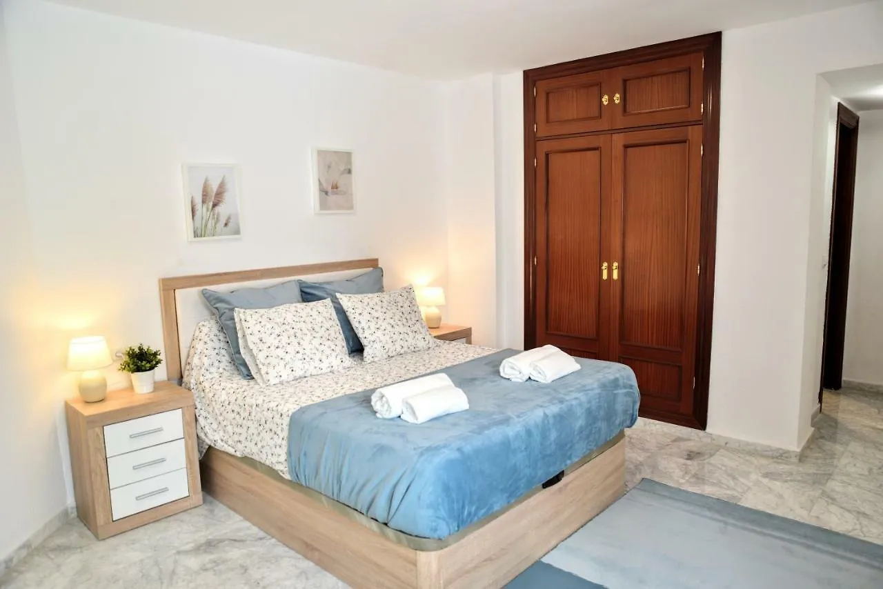 Homely Malaga Don Cristian Con Parking Privado Spanje